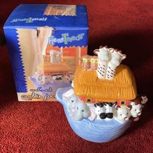 NWT-New in Box/Noah’s Ark Ceramic Jar by Jay Imports 11” x 9” x 6” Mint in Box!